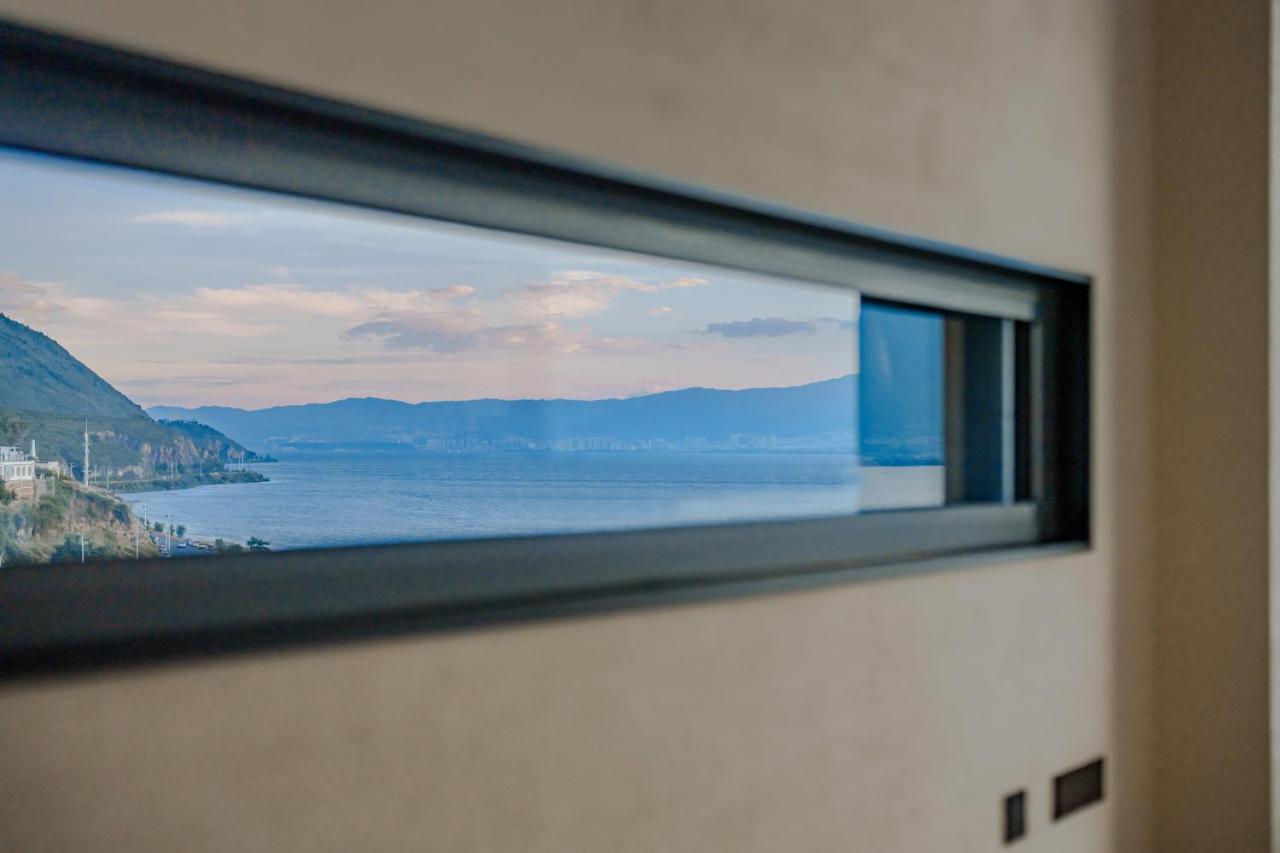 Dali Oriental Seaview Hotel -Dali Erhai エクステリア 写真