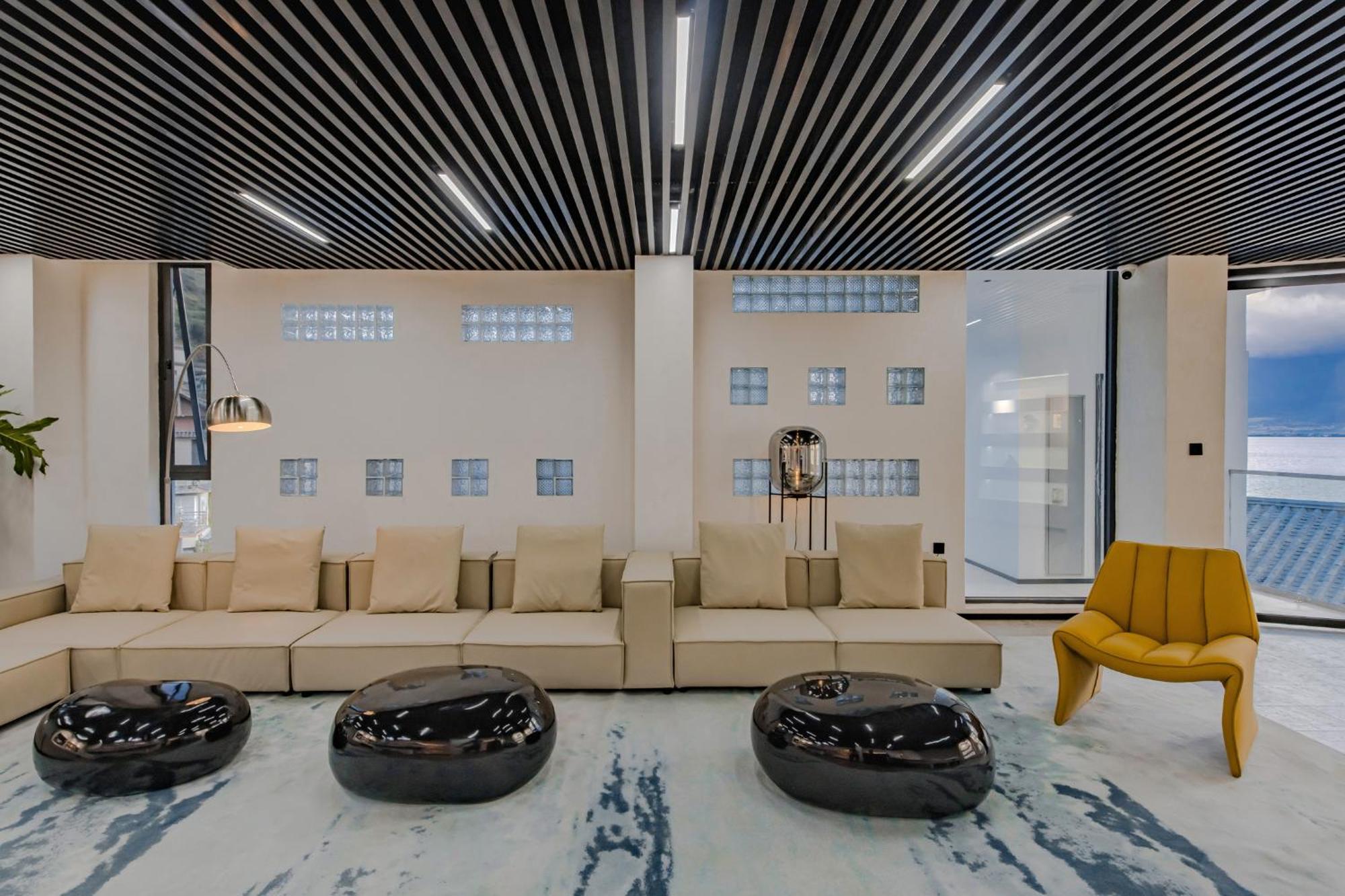 Dali Oriental Seaview Hotel -Dali Erhai エクステリア 写真