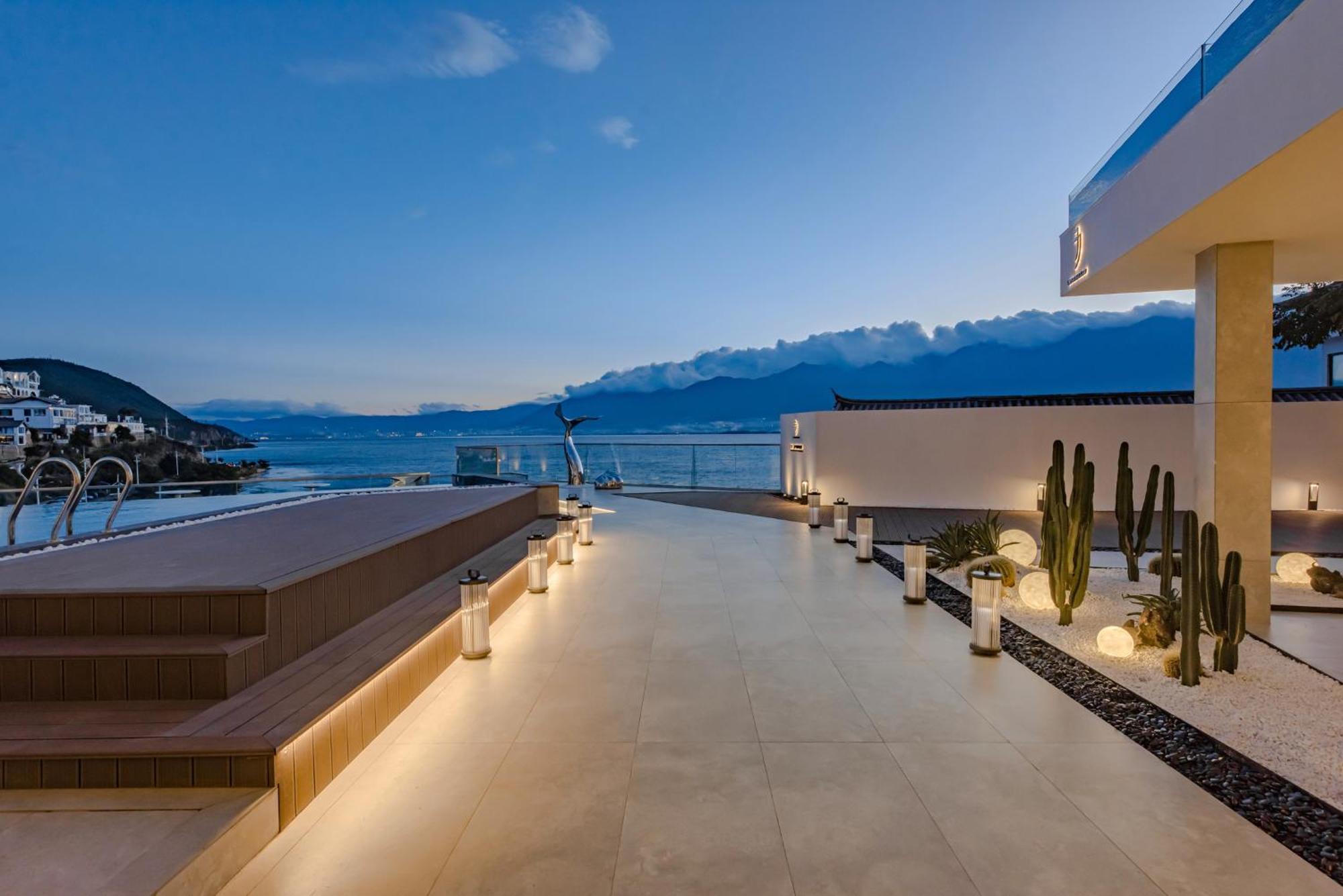 Dali Oriental Seaview Hotel -Dali Erhai エクステリア 写真