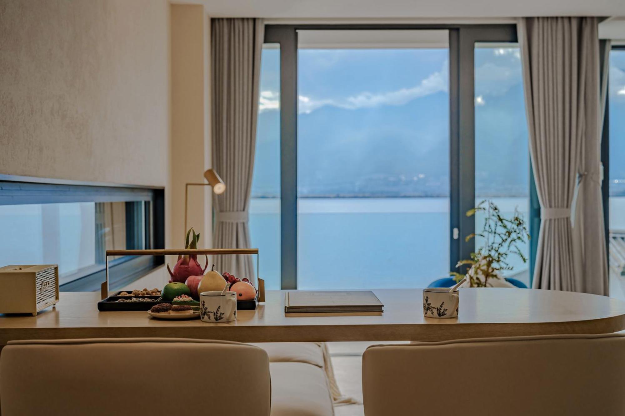 Dali Oriental Seaview Hotel -Dali Erhai エクステリア 写真