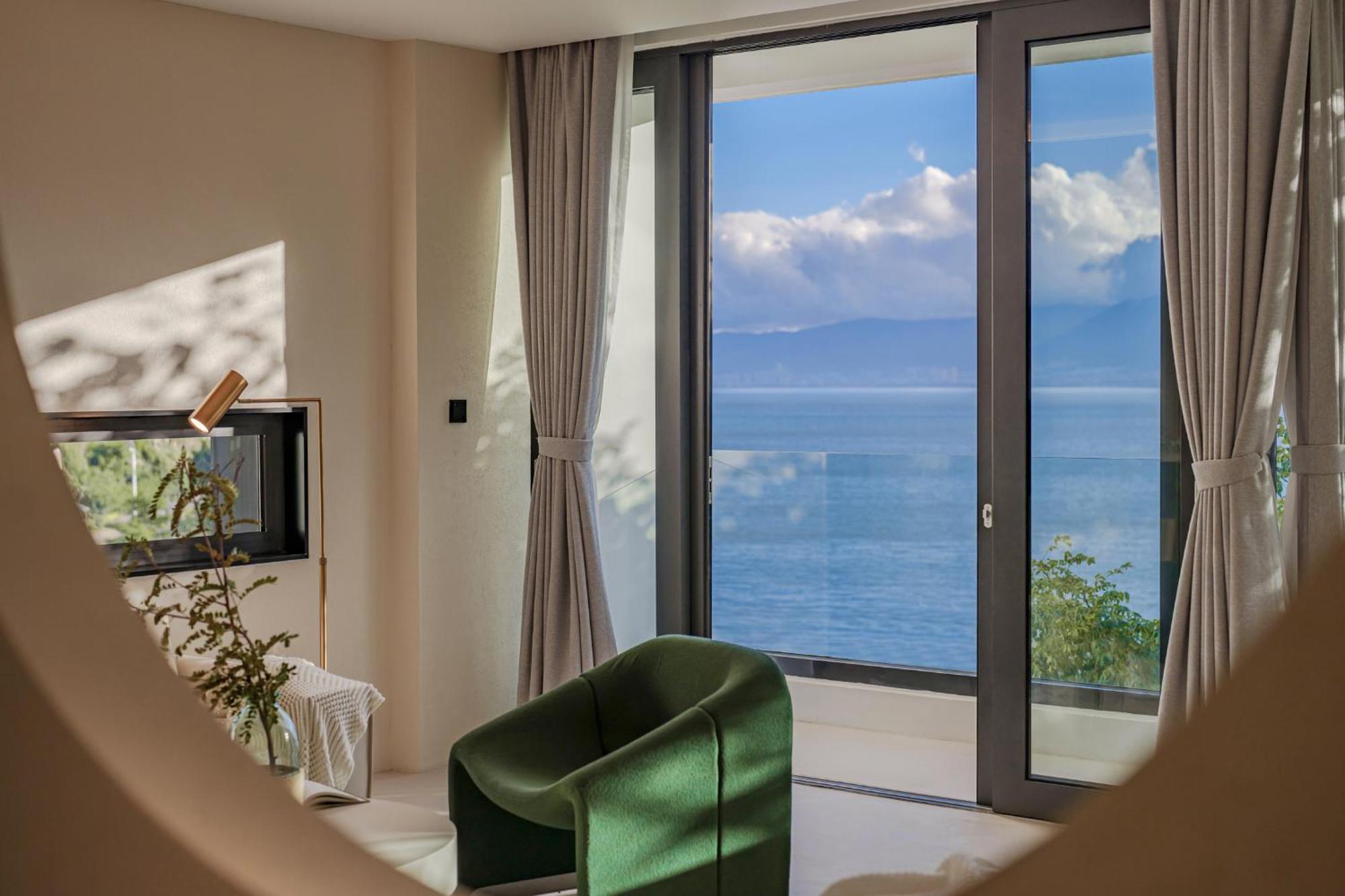 Dali Oriental Seaview Hotel -Dali Erhai エクステリア 写真